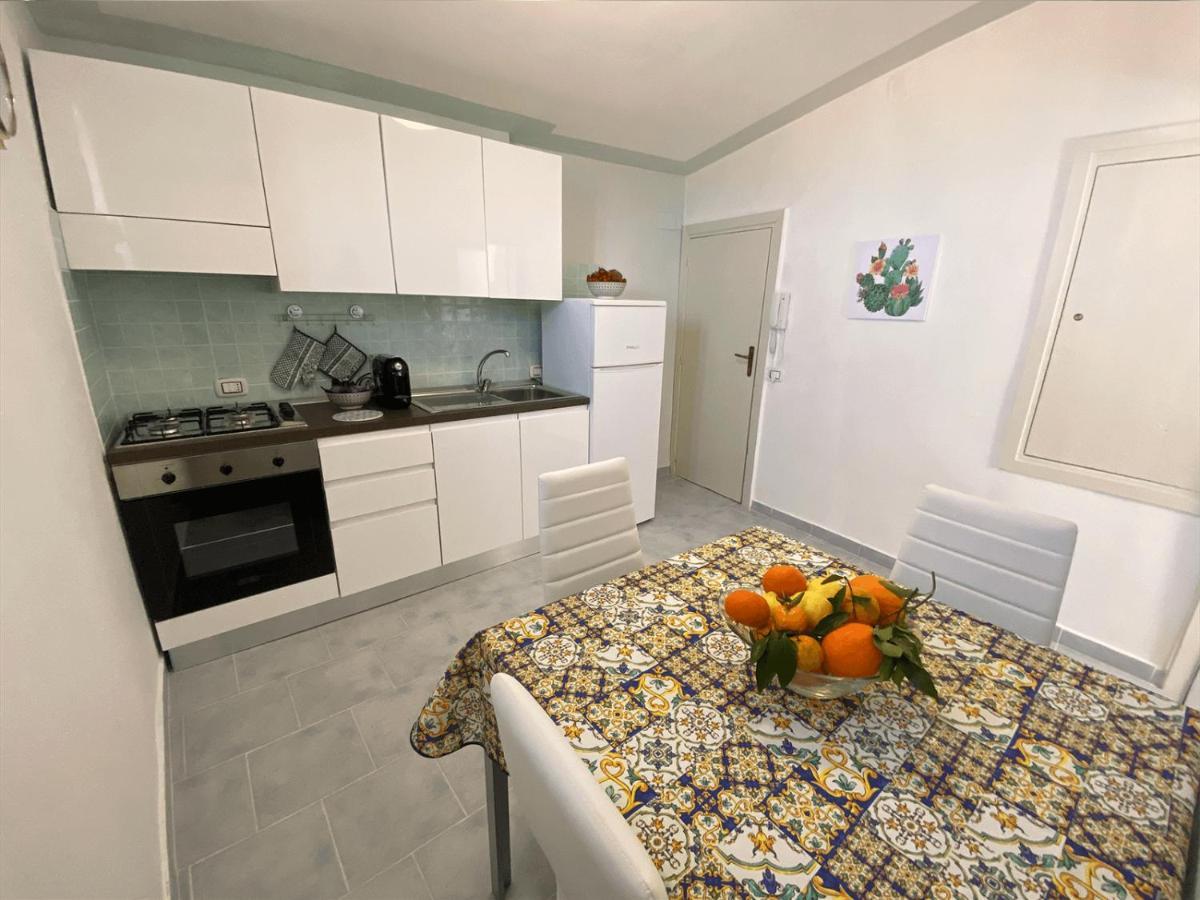 Rocksea Apartments Attic Floor 切法卢 外观 照片