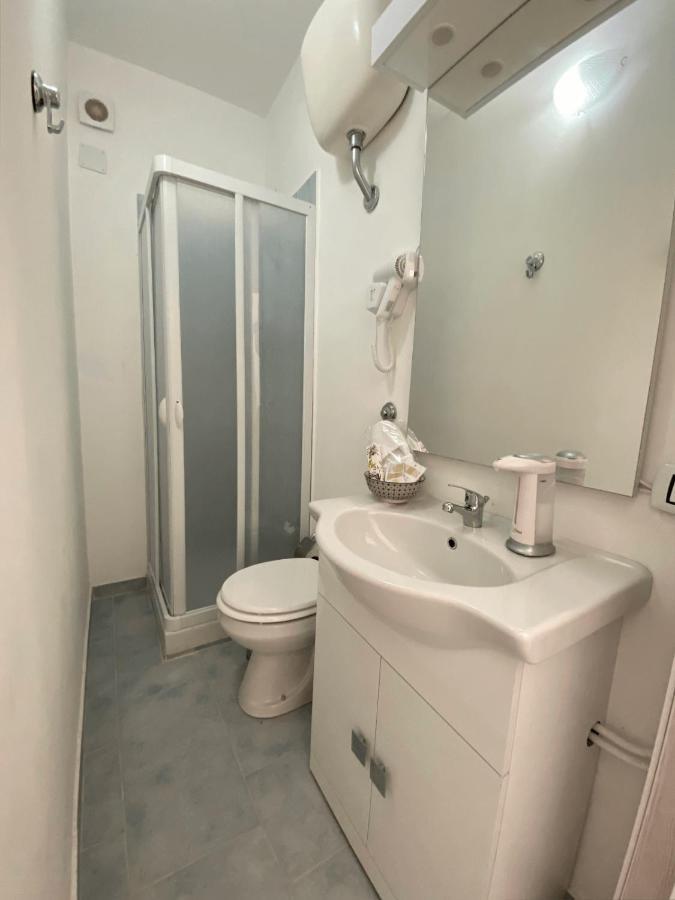 Rocksea Apartments Attic Floor 切法卢 外观 照片